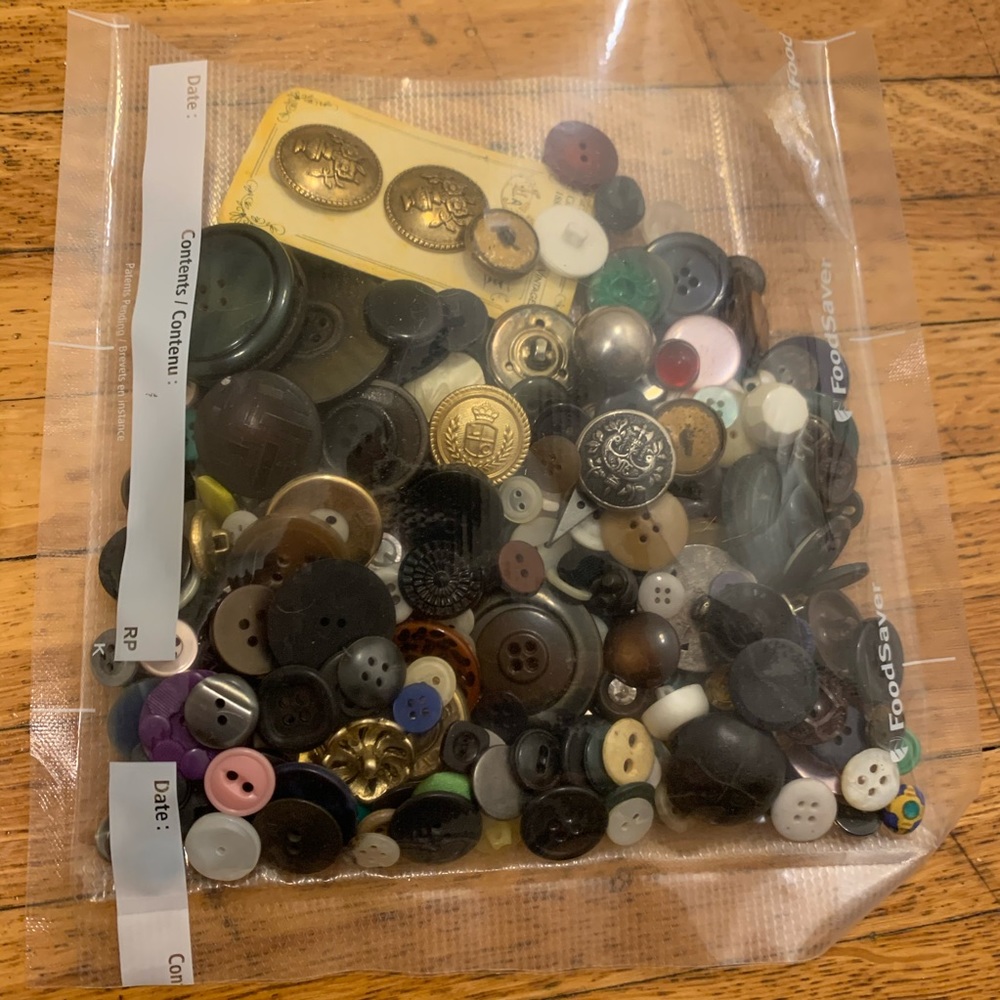 Big Bag of Buttons!